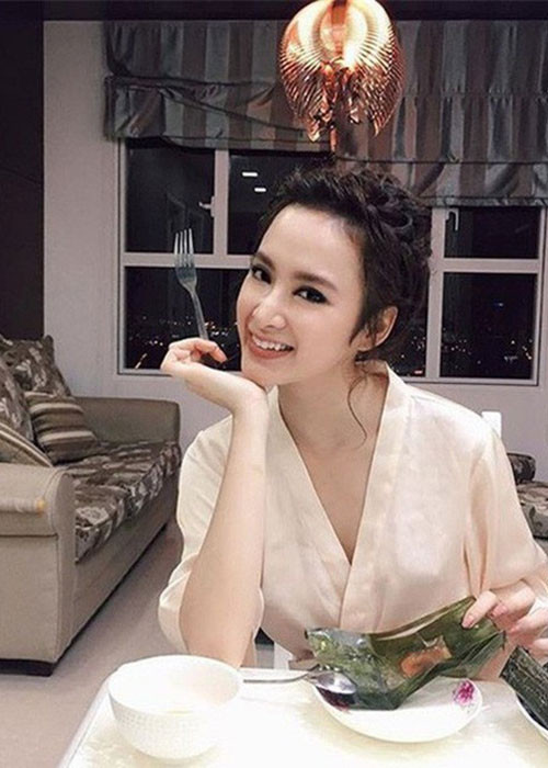 Vì bận rộn nữ diễn viên ít có thời gian vào bếp, thay vào đó cô hay ăn những món ăn làm sẵn.