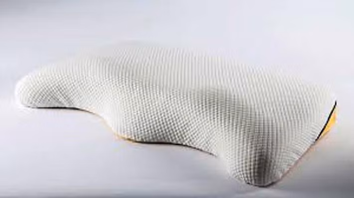 Một điểm đặc biệt của chiếc gối này là mỗi khách hàng sẽ sở hữu chiếc gối phù hợp với hình dáng và tỷ lệ cơ thể của chính mình. (Ảnh: Caters News Agency)