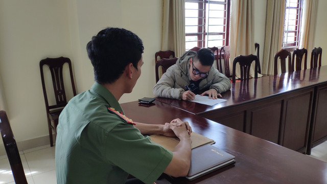 Một TikToker bị triệu tập vì đăng clip chê bai người miền Trung Mot TikToker bi trieu tap vi dang clip che bai nguoi mien Trung