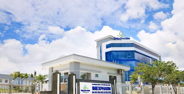 Imexpharm (IMP) loi nhuan giam, chot quyen chia co tuc ty le 20%