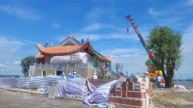 Tháo dỡ công trình tâm linh trong dự án Cảng Quốc tế Mỹ Xuân Thao do cong trinh tam linh trong du an Cang Quoc te My Xuan