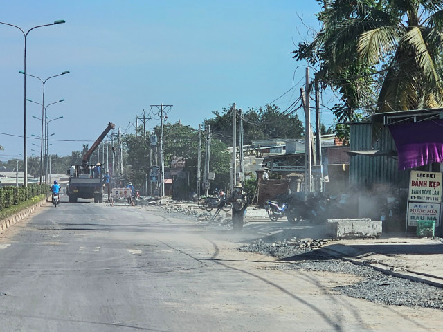 Tay Ninh: Can canh DA Tham nhua duong 30/4 huyen Tan Bien-Hinh-5
