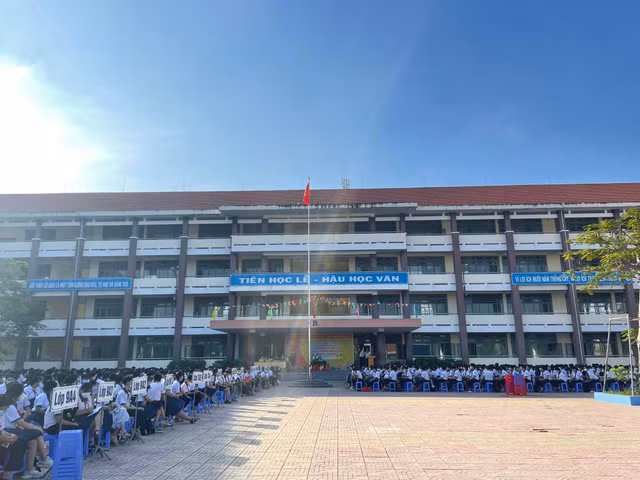 Binh Duong: DN CIC 39 co trung goi thau xay lap gan 90 ty?-Hinh-2