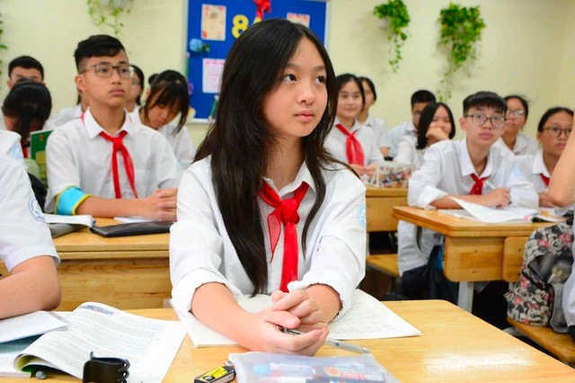 Hang loat chinh sach moi uu tien HSSV co hieu luc tu 1/5