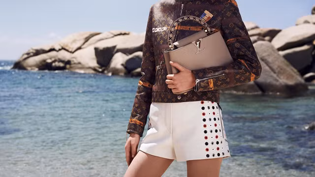 20 su that bat ngo ve thuong hieu thoi trang xa xi Louis Vuitton