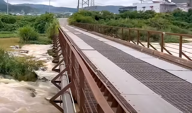 Lam Dong: Lien danh 3 nha thau trung goi thau xay dung thay the 5 cau yeu