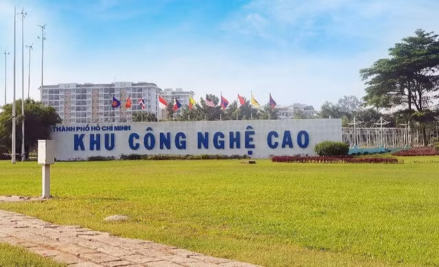 Khu cong nghe cao TPHCM: Ba nha thau canh tranh 4 goi thau