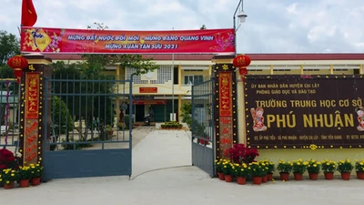 Trường Trung học cơ sở Phú Nhuận