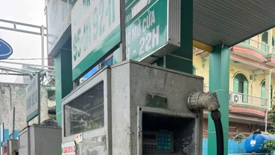 TP HCM triệt phá đường dây xăng giả, pha dung môi trực tiếp ở bồn ngầm