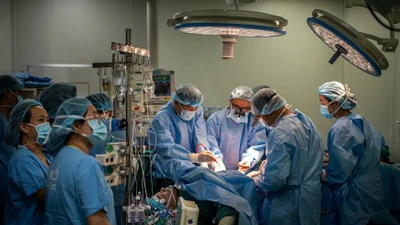 Một ca ghép tạng tại Bệnh viện Hữu nghị Việt Đức.