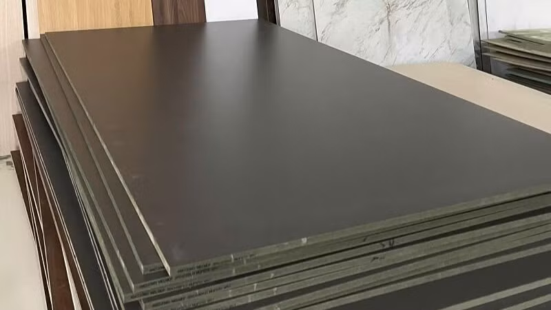 "Sát thủ" Formaldehyde ẩn mình trong bàn ghế gỗ ép giá rẻ