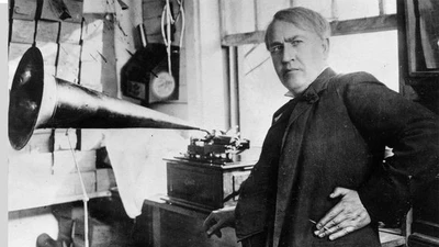 Bí mật ít biết về phát minh thất bại khiến Thomas Edison mất ng