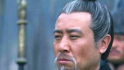 Lưu Bị từng có bao nhiêu cơ hội phục hưng nhà Hán nhưng bỏ lỡ? 