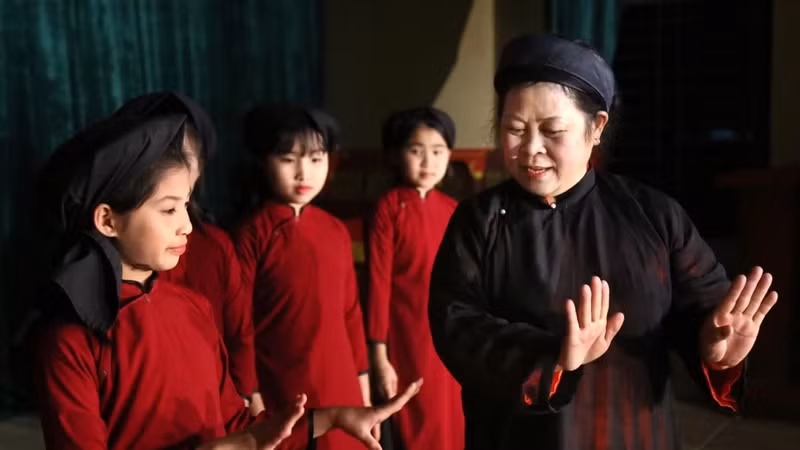 ĐBQH đề xuất chế độ cho “báu vật nhân văn sống”, nghệ nhân nói gì?