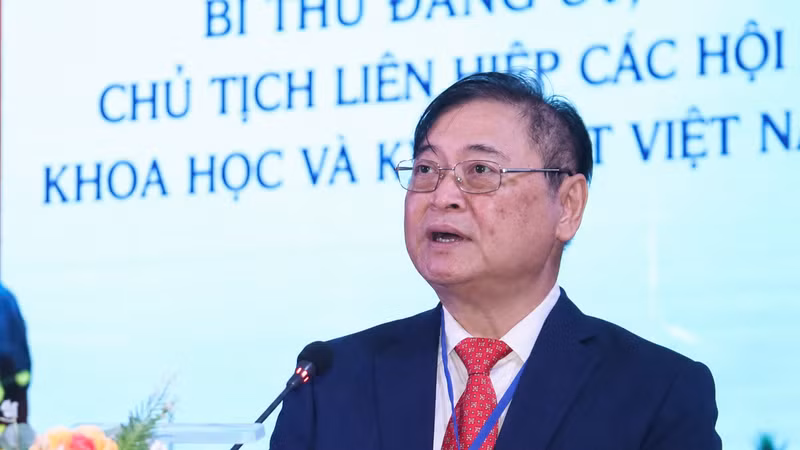 Chủ tịch Phan Xuân Dũng: Vĩnh Long cần phát huy trí tuệ trí thức trẻ