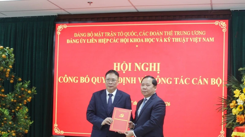 GS.VS Châu Văn Minh – Người đưa khoa học Việt vươn tầm quốc tế