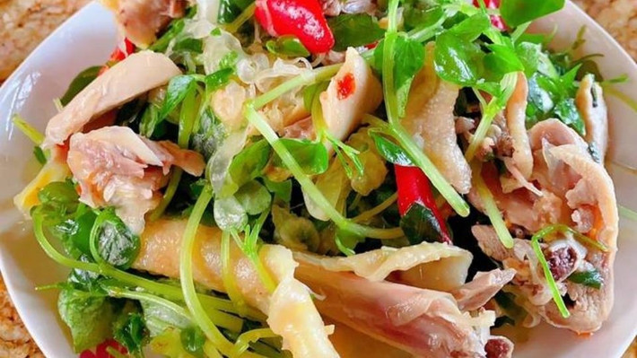 Từ một loại rau mọc hoang ven đường, rau càng cua đang dần trở thành mặt hàng nông sản có giá trị. Sự thay đổi trong thói quen tiêu dùng đã mở ra cơ hội mới cho những sản vật tưởng chừng quen thuộc. Ảnh minh hoạ