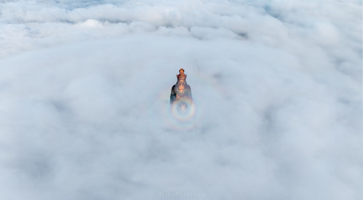 Nhờ cảnh quan thiên nhiên đặc sắc cùng hệ thống cáp treo hiện đại, núi Bà Đen đang trở thành điểm đến thu hút đông đảo du khách mỗi khi mùa hoa vông nem nở rộ, mang đến trải nghiệm khác biệt cho những ai yêu thích khám phá và chụp ảnh thiên nhiên.