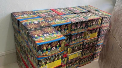 Bắt giữ người mua bán pháo nổ trái phép tại xã Bà Nà