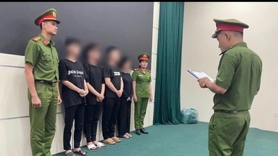 Khởi tố nhóm thanh thiếu niên gây rối trật tự công cộng tại TPHCM