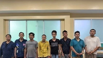 TP HCM: Khởi tố 8 đối tượng liên quan đường dây “bay lắc” trong khách sạn