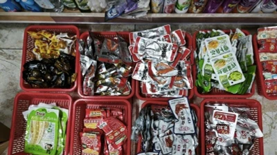 Đà Nẵng: Phát hiện hơn 2.000 sản phẩm rượu, thuốc lá không rõ nguồn gốc