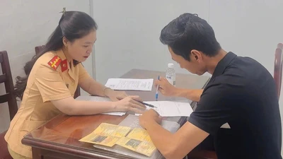 Xử phạt tài xế xe ben lấn làn trên đường Mỹ Phước – Tân Vạn