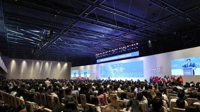 Khai mạc Diễn đàn Kinh tế Mùa Thu: ‘Chuyển đổi xanh trong kỷ nguyên số’ 