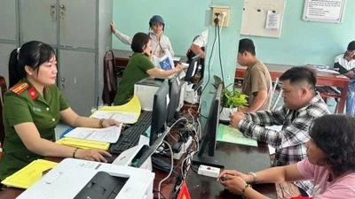 Đồng Tháp: Thêm 13 điểm cấp đổi Giấy phép lái xe tại Công an xã, phường