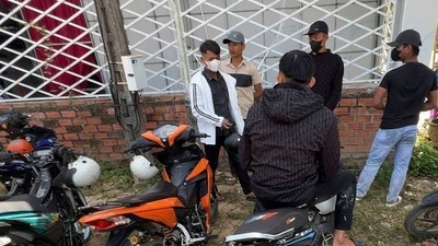 Gia Lai: Xử phạt nhóm thanh niên đưa xe vào tiệc cưới né kiểm tra