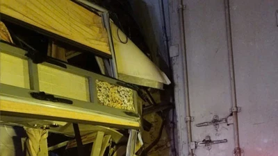 Xe khách va chạm với xe đầu kéo trên cao tốc Vĩnh Hảo - Phan Thiết