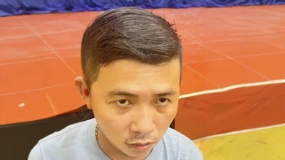 Bắt giữ đối tượng trộm xe máy tại bãi giữ xe Vạn Hạnh Mall