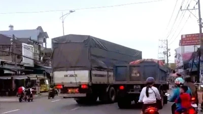 Đồng Nai: Tài xế xe tải “tạt đầu” xe ben trên Quốc lộ 20