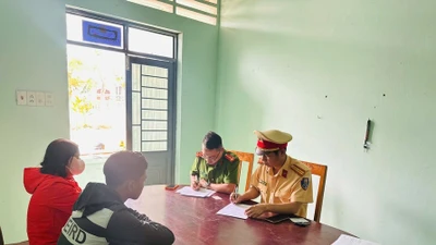 Xử lý nam sinh điều khiển xe máy bốc đầu tại xã Uar