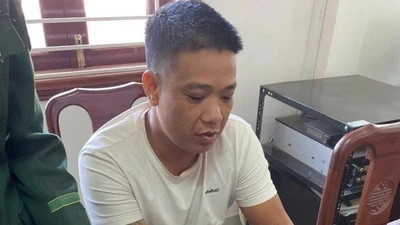 Khởi tố tài xế vận chuyển gần 12 lượng vàng từ Lào vào Việt Nam