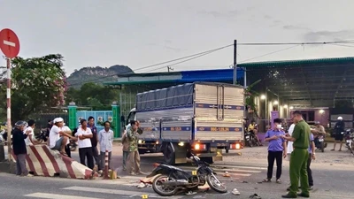 Tai nạn trên Quốc lộ 1A qua Tân Lập khiến 2 người thương vong