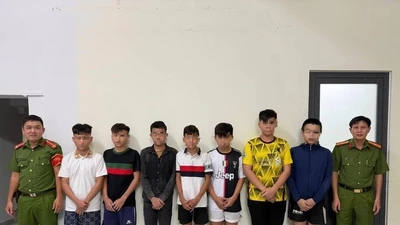 Xử lý nhóm thiếu niên gây mất trật tự tại giao lộ ở TPHCM