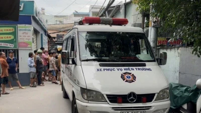 Người đàn ông được phát hiện tử vong trong nhà khóa cửa 