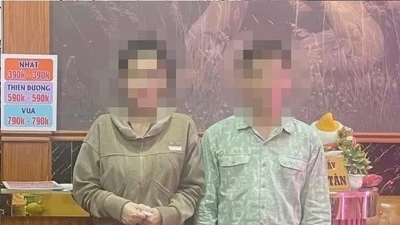 Đồng Nai triệt xóa hai tụ điểm mại dâm núp bóng karaoke, massage