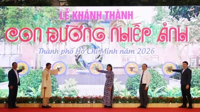 TP HCM khánh thành Con đường Nhiếp ảnh chào mừng thành công Đại hội Đảng