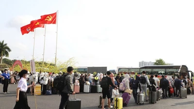 TP HCM hỗ trợ 2.000 sinh viên, người lao động khó khăn về quê đón Tết 2026