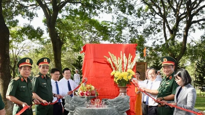 Khánh thành Bia tưởng niệm cán bộ, chiến sĩ Biệt động Sài Gòn-Gia Định