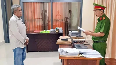 Khởi tố Giám đốc công ty ở Cần Thơ mua hóa đơn khống để khấu trừ thuế