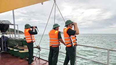 Chìm tàu ở Khánh Hòa: 1 ngư dân tử vong, 2 người mất tích