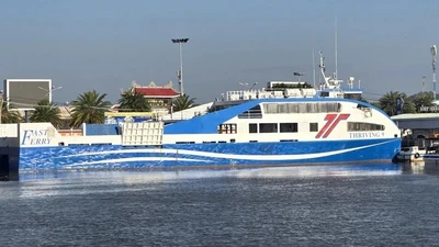 Tàu phà đi Phú Quốc, Nam Du tạm ngưng hoạt động do thời tiết xấu 