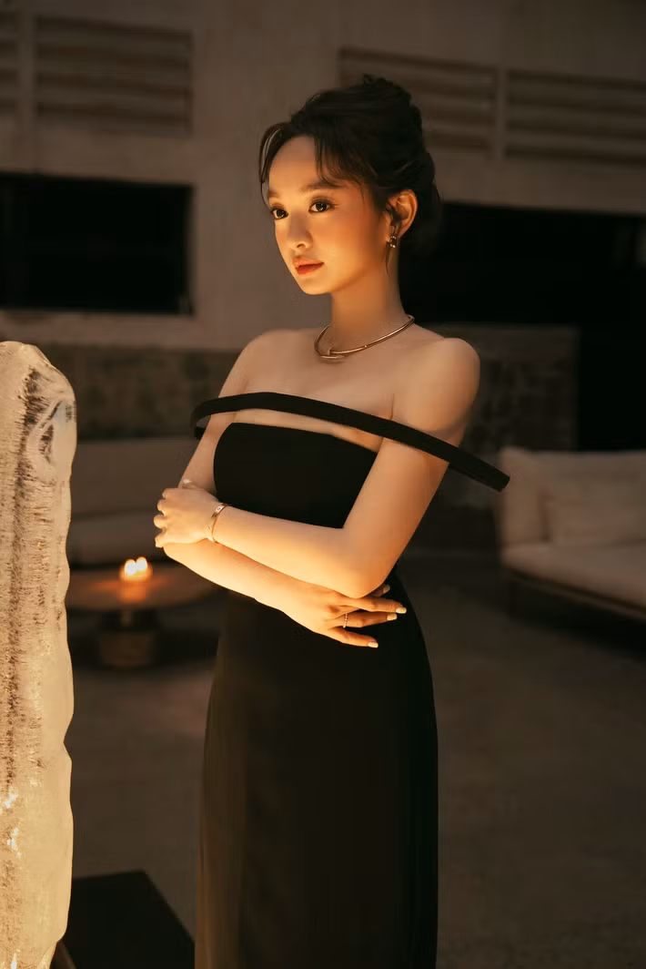 Sự thay đổi này giúp Kaity dễ dàng thử nghiệm nhiều phong cách thời trang khác nhau.