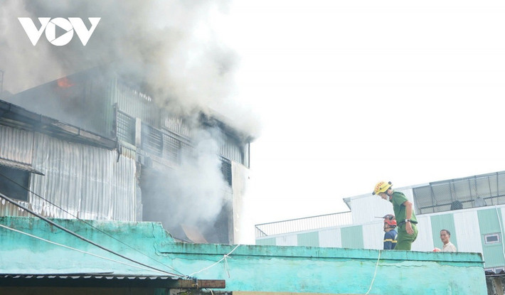 Các lực lượng tiếp cận hiện trường Lãnh đạo UBND phường An Hải đã đến hiện trường chỉ đạo công tác xử lý. Đến gần 9h sáng, đám cháy được dập tắt. Vụ cháy không gây thiệt hại về người, tuy nhiên nhiều tài sản bên trong bị thiêu rụi. Nguyên nhân và thiệt hại đang được cơ quan chức năng làm rõ.