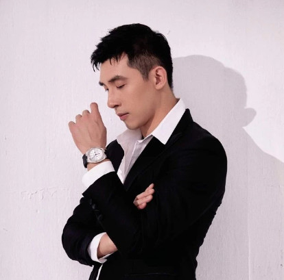 Chân dung thiếu gia nhà Nhựa Duy Tân bị đồn là chồng sắp cưới của Midu - Hình 7 Chan dung thieu gia nha Nhua Duy Tan bi don la chong sap cuoi cua Midu-Hinh-7