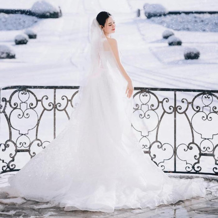 Chân dung thiếu gia nhà Nhựa Duy Tân bị đồn là chồng sắp cưới của Midu - Hình 6 Chan dung thieu gia nha Nhua Duy Tan bi don la chong sap cuoi cua Midu-Hinh-6