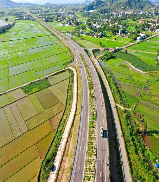 Dự án tỷ đô đánh thức tiềm năng bất động sản biển cao cấp tại Quy Nhơn Du an ty do danh thuc tiem nang bat dong san bien cao cap tai Quy Nhon